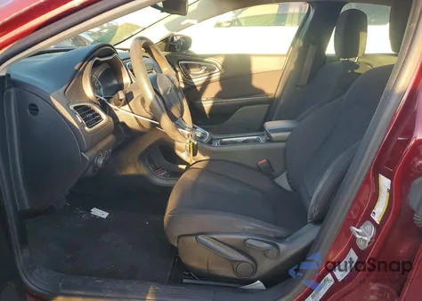 2015 Chrysler 200 Lx z USA, uszkodzony, nr VIN 1C3CCCFBXFN550854